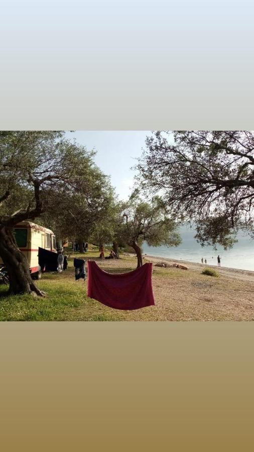 The Lake House" -Trichonida Lake Marathias  Extérieur photo